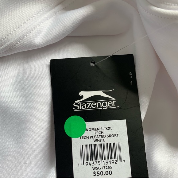 NWT SLAZENGER Women's Tech Pleated White 15" Golf Skort. - Picture 9 of 11